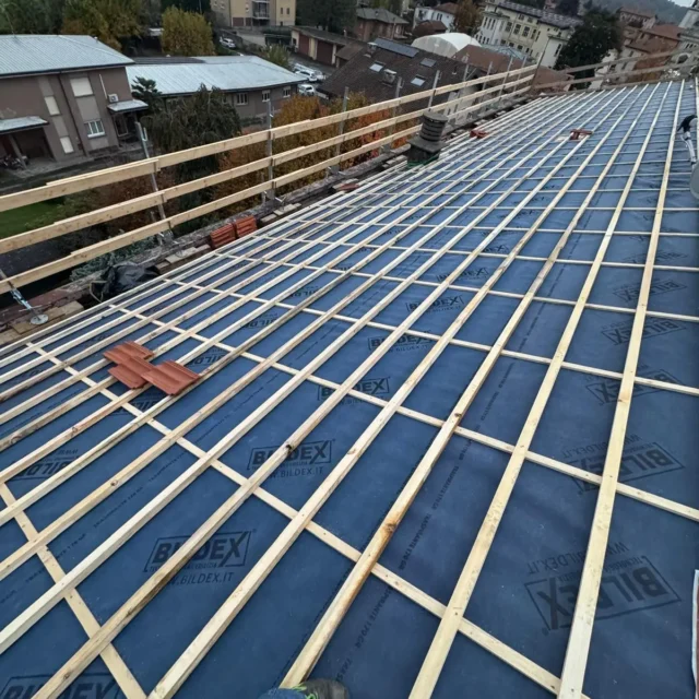 https://reinova.it/wp-content/uploads/2018/01/Impermeabilizzazione-della-copertura-640x640.webp