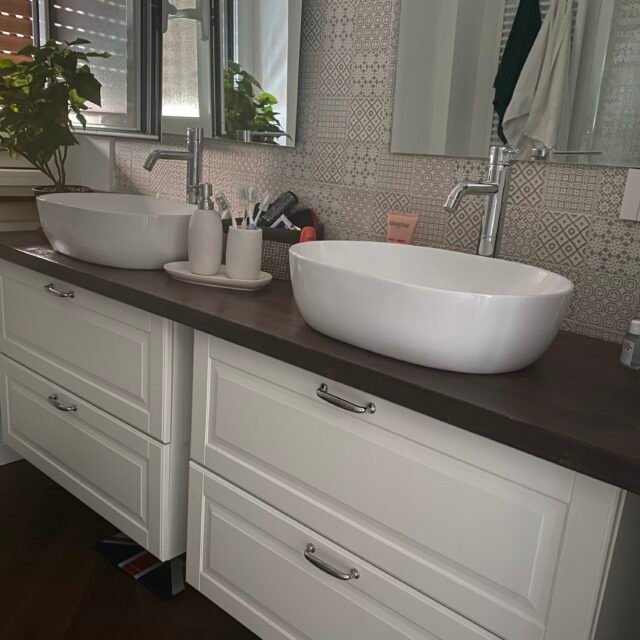 Ristrutturazioni a Milano e in Lombardia · Team di professionisti qualificati · Servizio chiavi in mano completo · Esperienza ventennale nel settore · Serramenti.milano e provincia